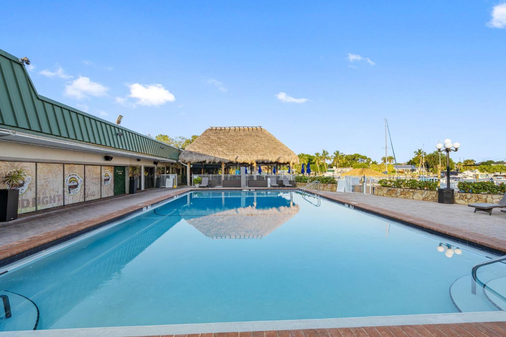 Bay Breeze Aparthotel South Bradenton Eksteriør bilde